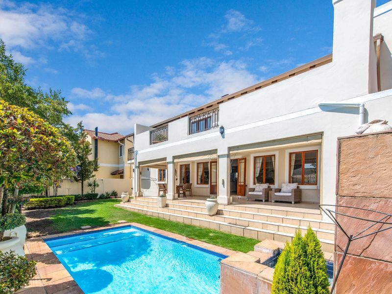 An Impeccable Family Home - Photo 1