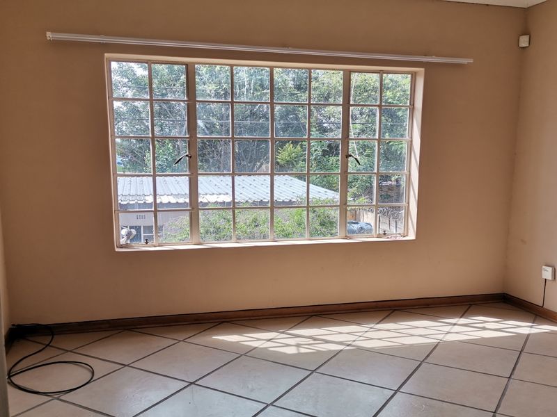 A Townhouse That Simply Works - Photo 8