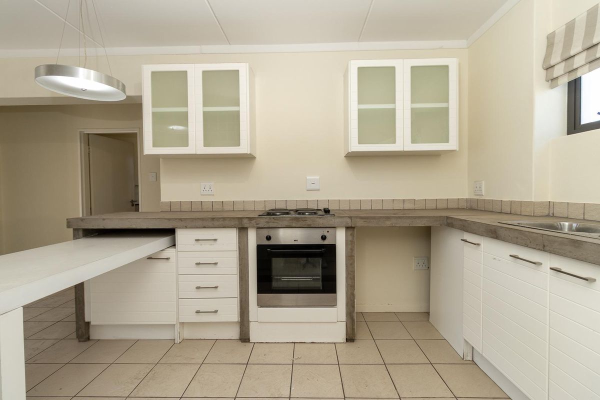 Modern, Light-Filled Apartment in The Paddocks, Dainfern - Photo 2