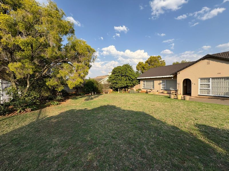 Modern Move In Dream Home - Photo 3