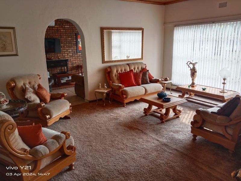 Modern Move In Dream Home - Photo 4