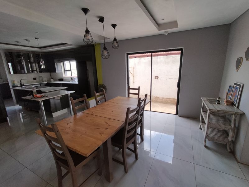 Newly Built Modern Home with Pool and Quality Finishes - Photo 5