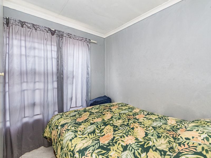 Beautiful Family Home - Photo 5