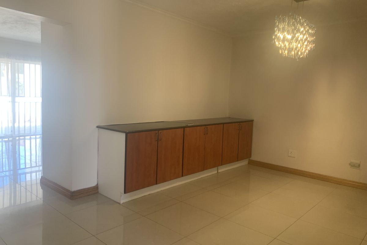 Stylish 2-Bedroom Home with Dual En-Suites  Millennium Village, Halfway Gardens - Photo 3