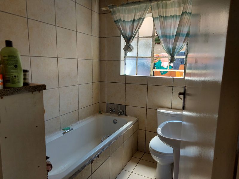 Excellent Value in Carli Hof! - Photo 5