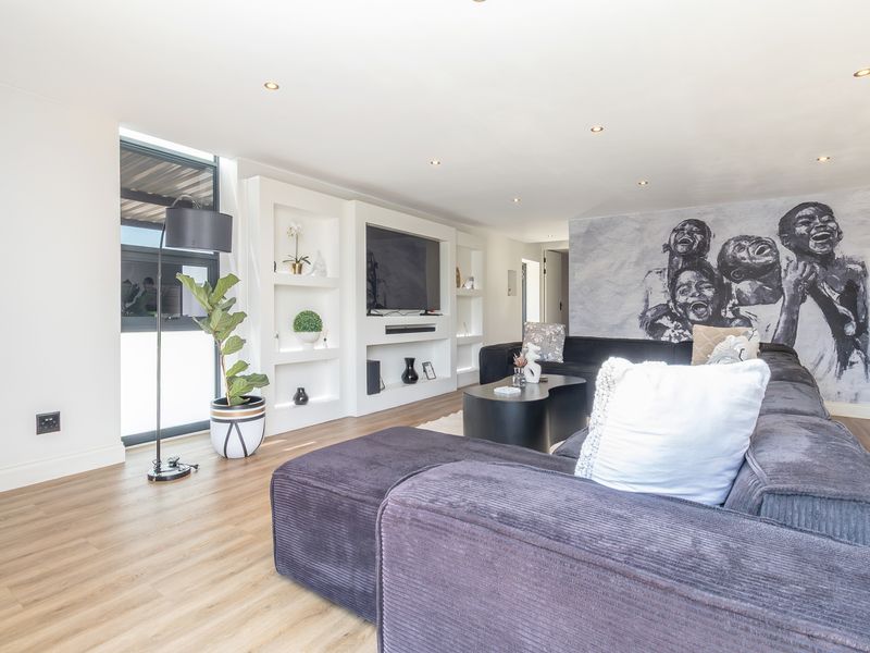 Modern Double-Story Home in Secure Estate – Prime Location! - Photo 7