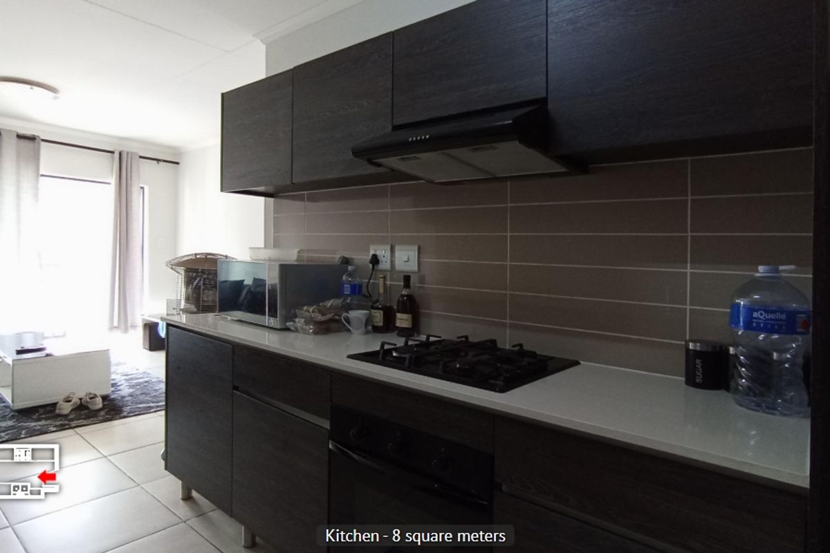 Sophisticated City-Style Living — 1-Bed Bachelor in Prime Area - Photo 2