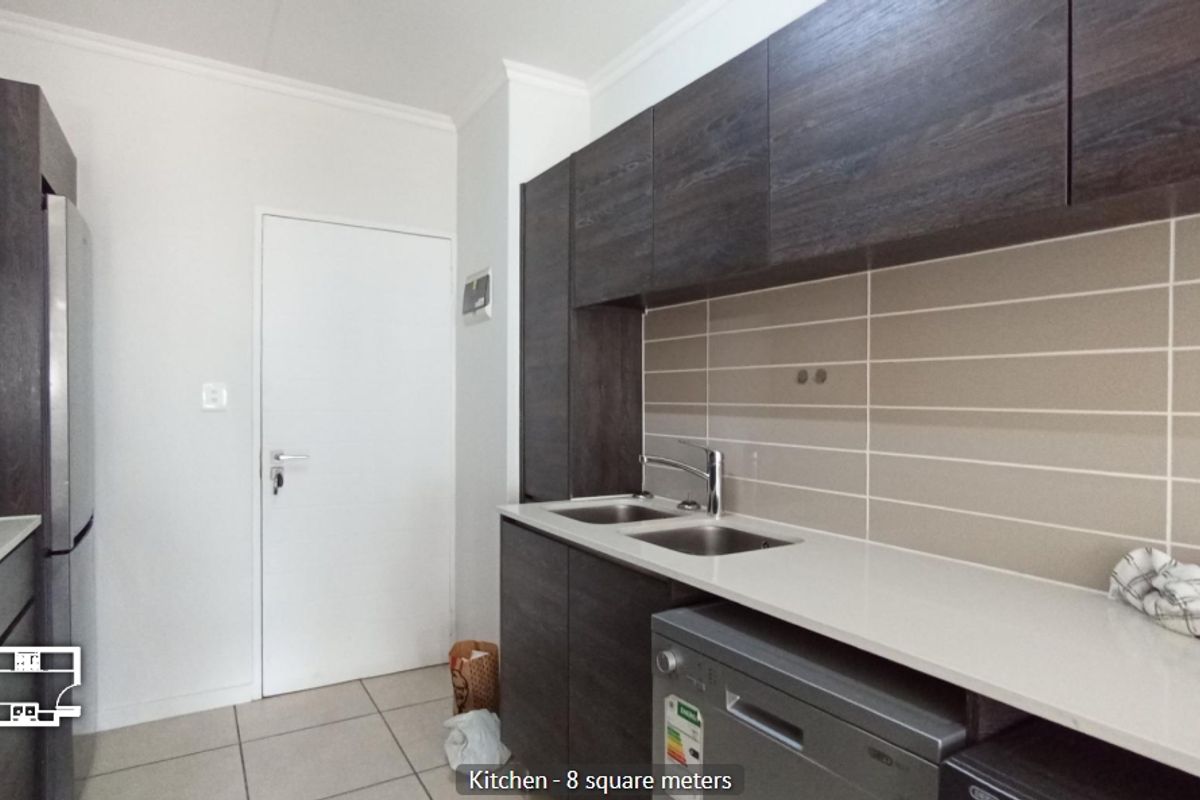 Sophisticated City-Style Living — 1-Bed Bachelor in Prime Area - Photo 3