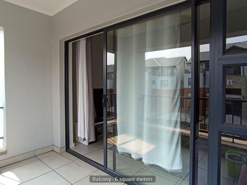 Sophisticated City-Style Living — 1-Bed Bachelor in Prime Area - Photo 10