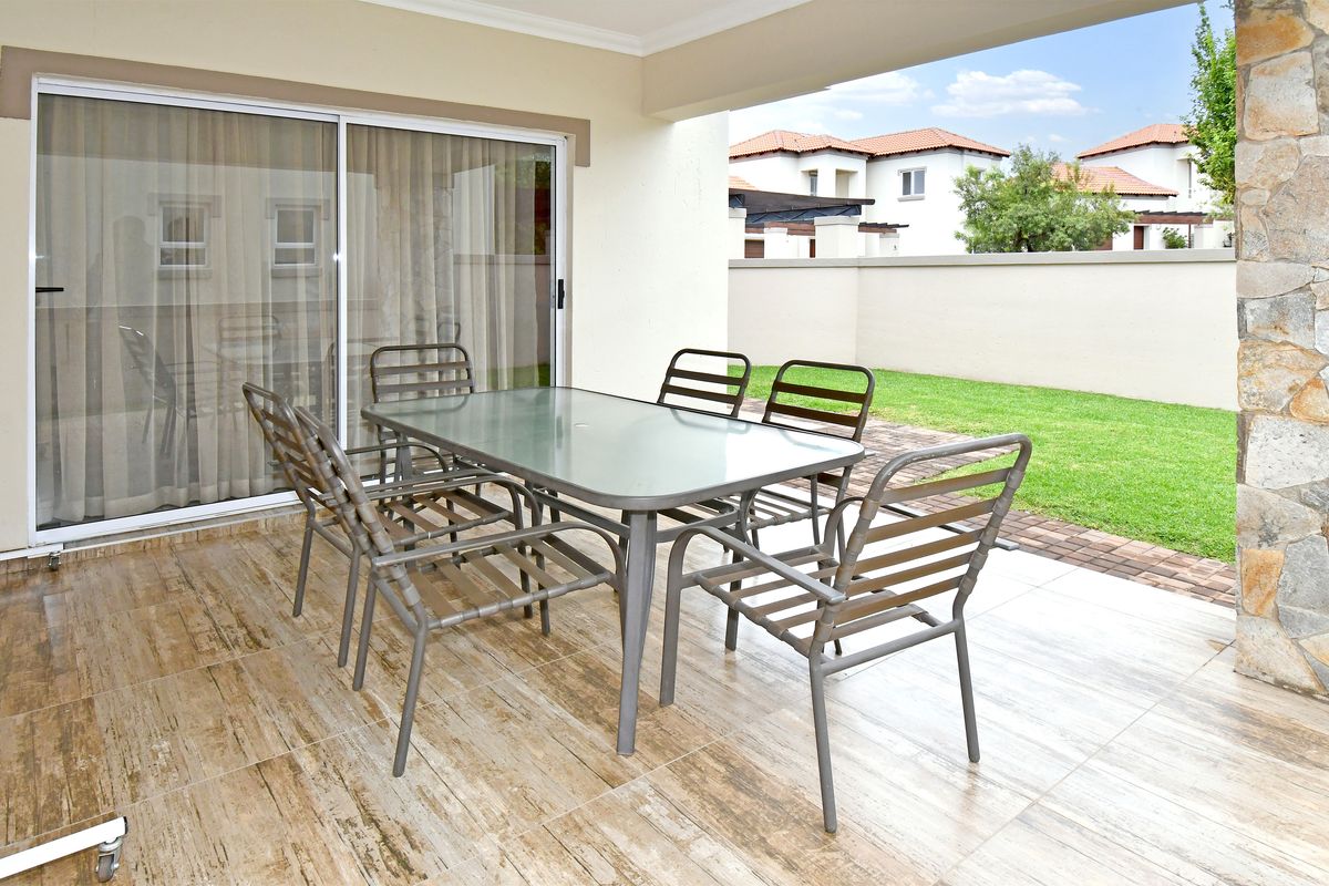 Lock-Up-and-Go Living in Blue Valley Golf Estate | 3-Bedroom Townhouse - Photo 3