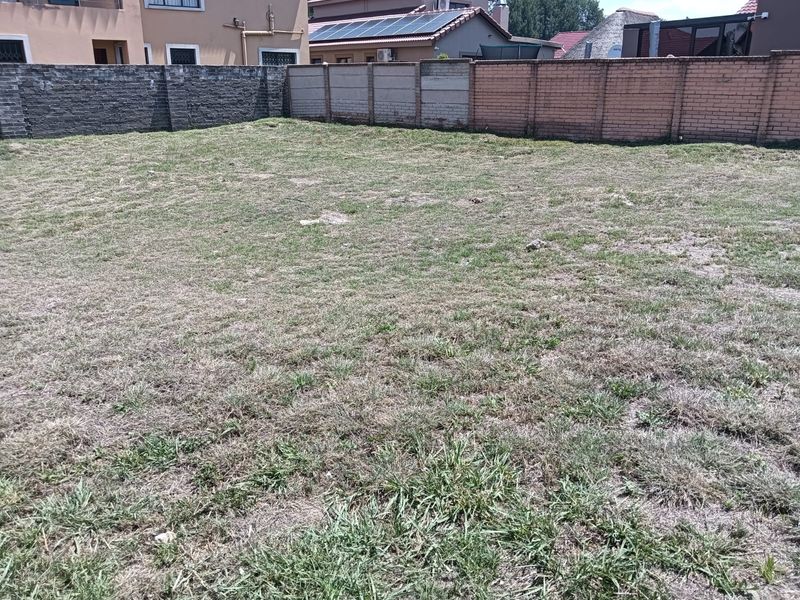 Vacant Land for Sale in Secure Complex - Photo 8