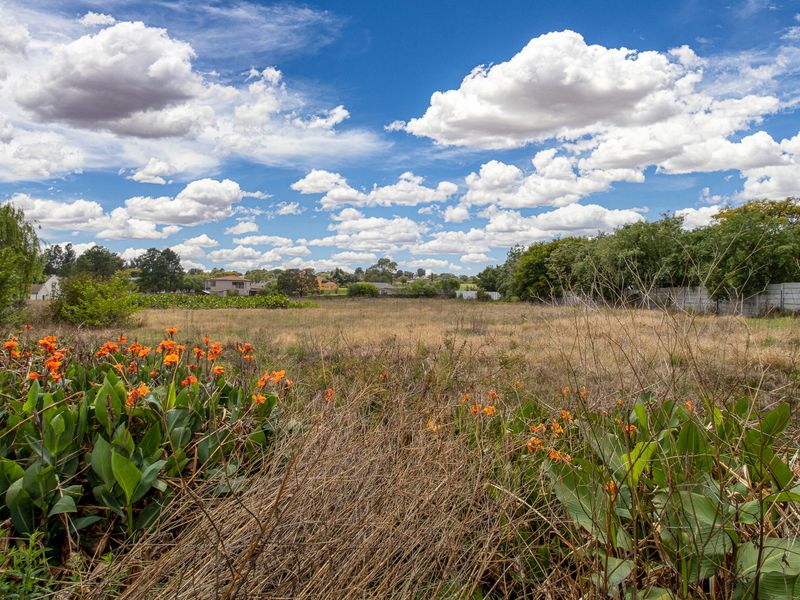 Riverside Retreat in Glen Austin | 2.5 Hectare Smallholding with Dual Living - Photo 4