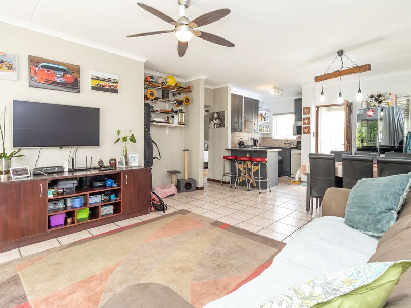 2-Bedroom Garden Apartment – Modern, Secure & Packed with Extras! - Photo 8