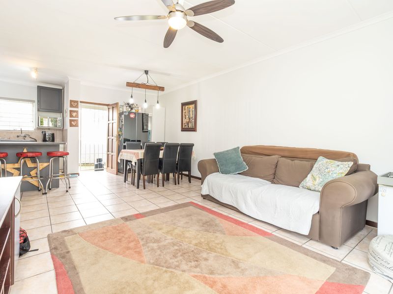 2-Bedroom Garden Apartment – Modern, Secure & Packed with Extras! - Photo 7