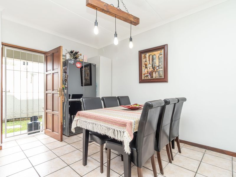 2-Bedroom Garden Apartment – Modern, Secure & Packed with Extras! - Photo 5