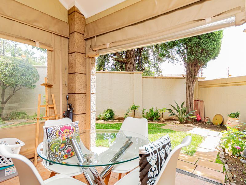 A beautiful 2-bedroom ground floor unit- A MUST SEE - Photo 10