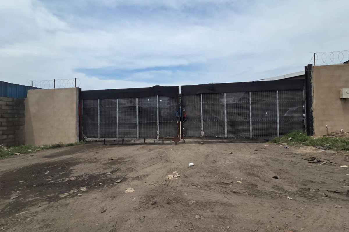 For Sale Prime Property In Clairwood - Photo 2