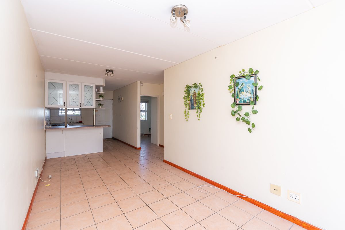 Two Bedroom Apartment - Photo 5