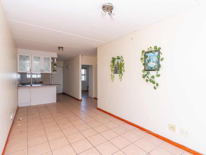 Two Bedroom Apartment - Photo 5