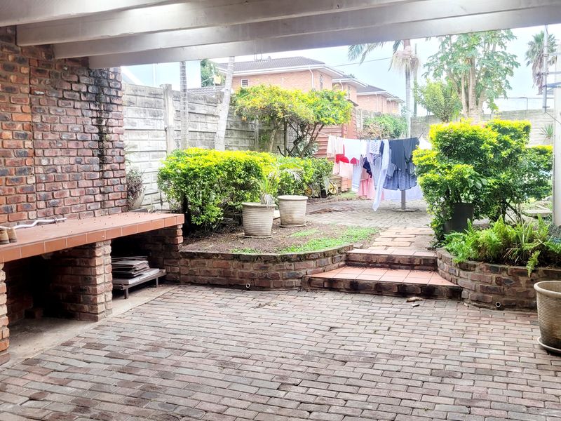 Corner property with dual living offers residential and business potential - Photo 2