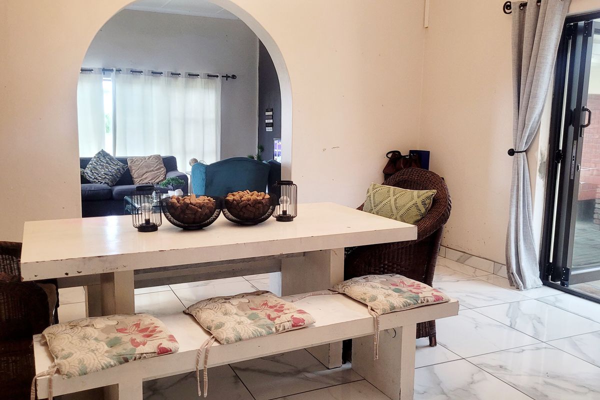 Corner property with dual living offers residential and business potential - Photo 4