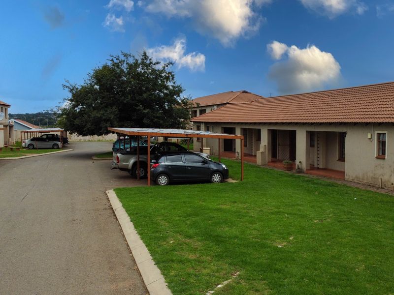 Affordable 2 Bedroom 1 Bathroom Ground Floor Unit Ideal for First Time Buyers or Investors - Photo 2