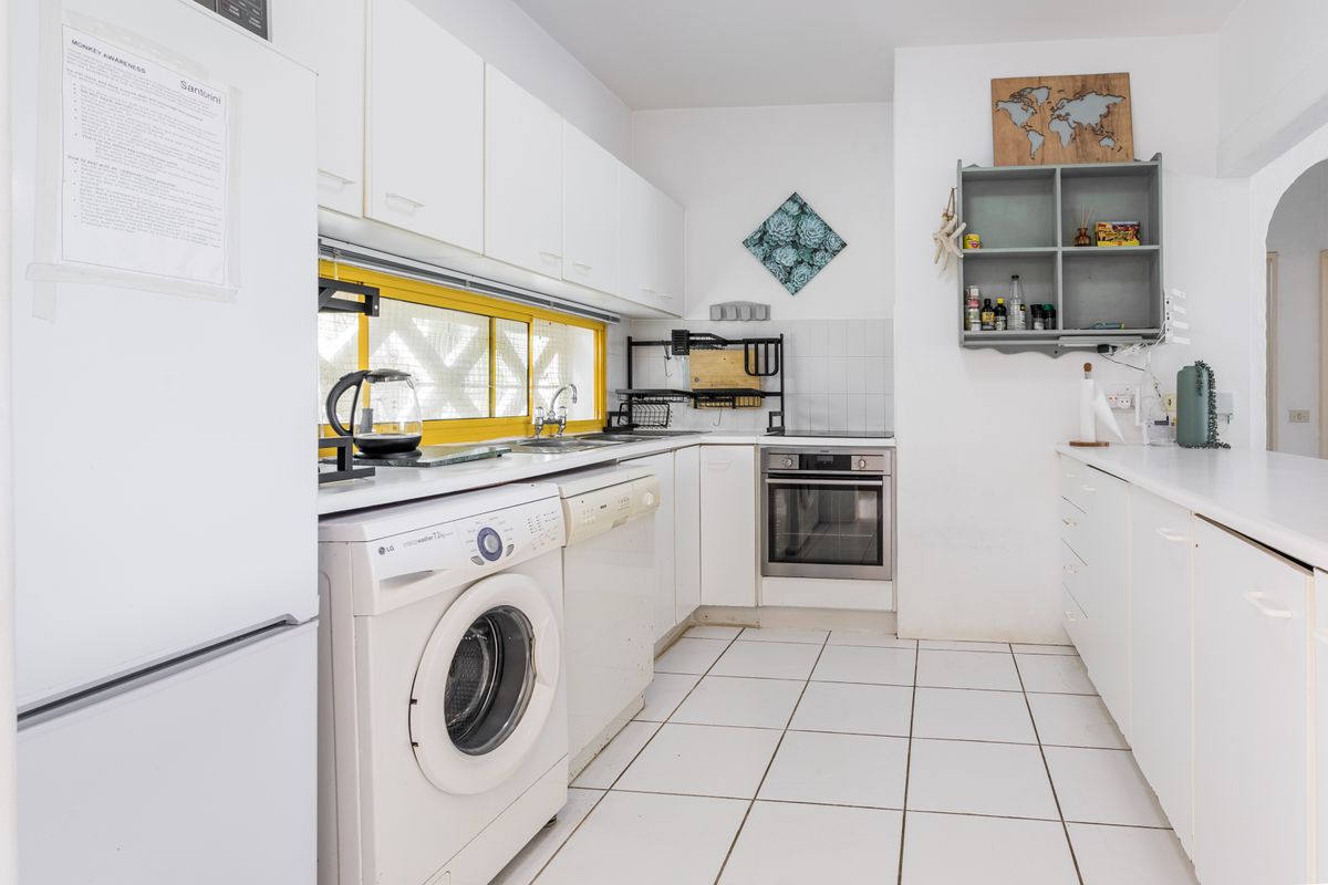 Prime Lock Up and Go Coastal Apartment in  Santorini Thompsons Bay Ballito - Photo 4