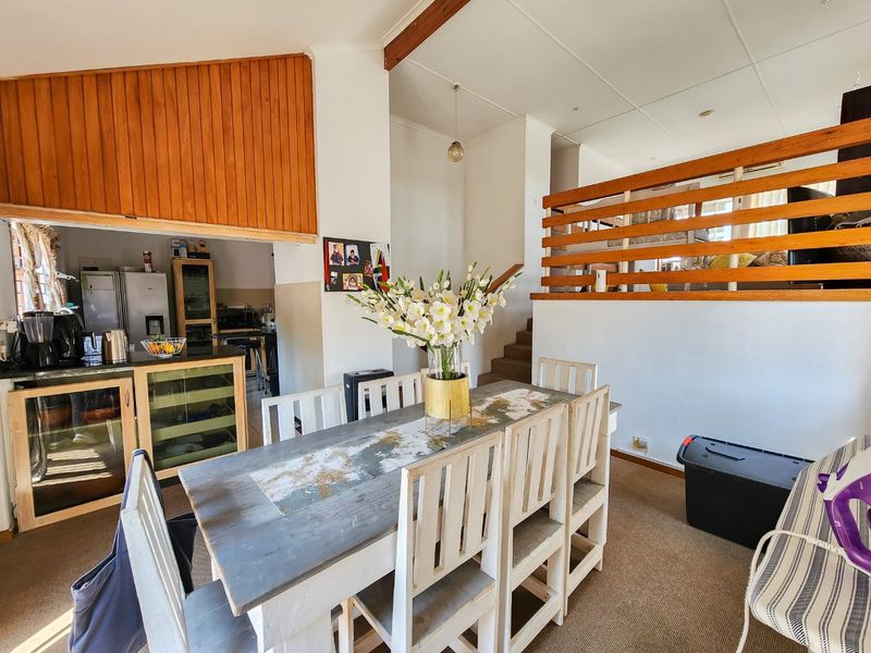 Townhouse Offering Awesome Views - Photo 4