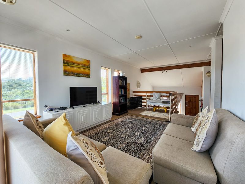 Townhouse Offering Awesome Views - Photo 10