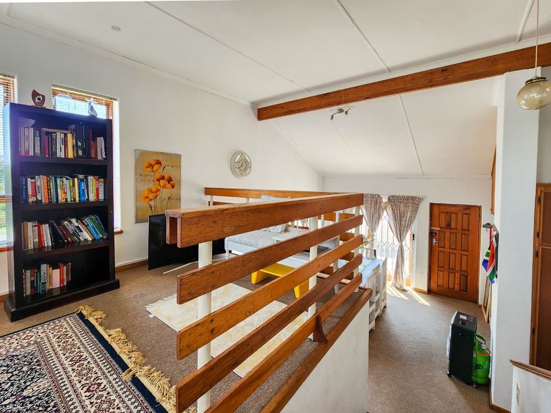 Townhouse Offering Awesome Views - Photo 9
