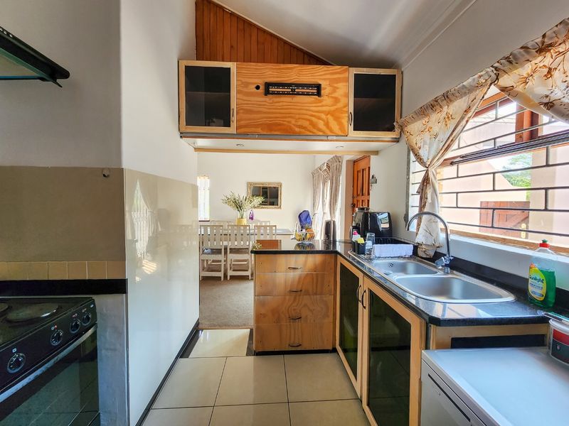 Townhouse Offering Awesome Views - Photo 7