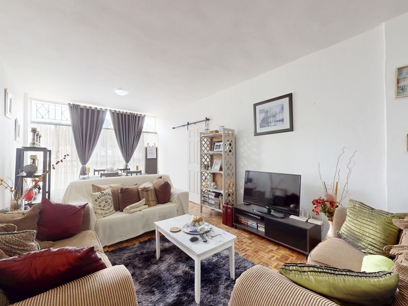 Stylish 1-Bedroom Flat with Study in Symhurst - Photo 9