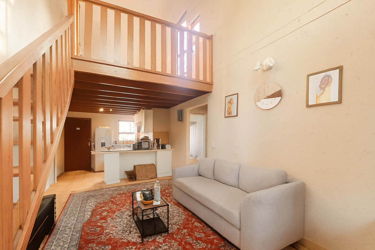 Modern 2-Bedroom Loft Apartment in a Secure Lifestyle Complex Near Monte Casino - Photo 3