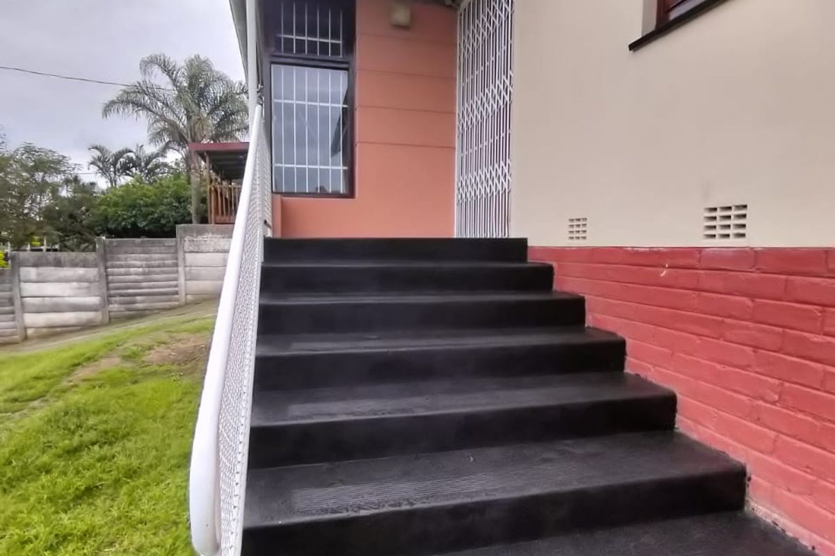 Cambridge - Spacious Family home Available Immediately - Photo 2