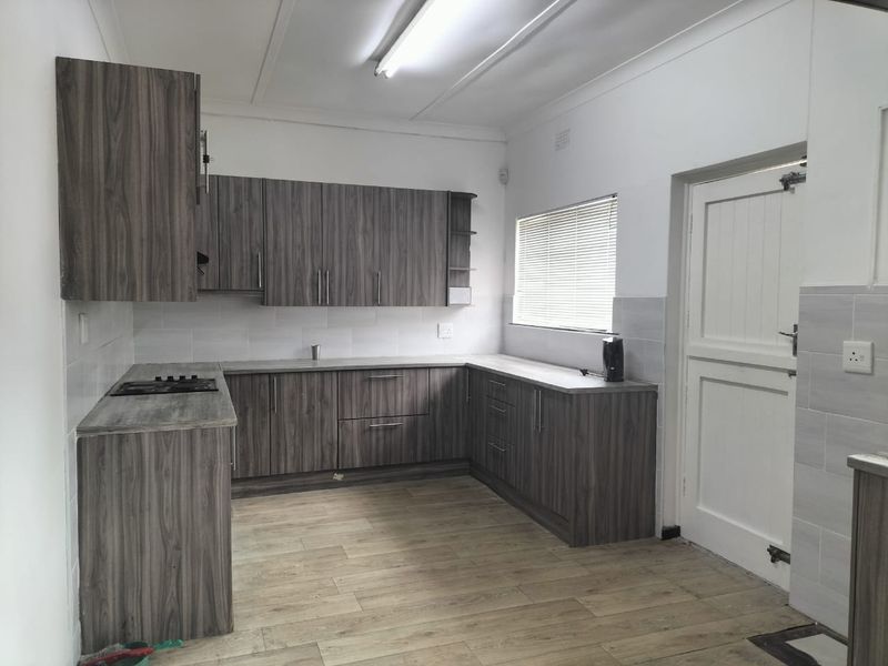 Cambridge - Spacious Family home Available Immediately - Photo 4