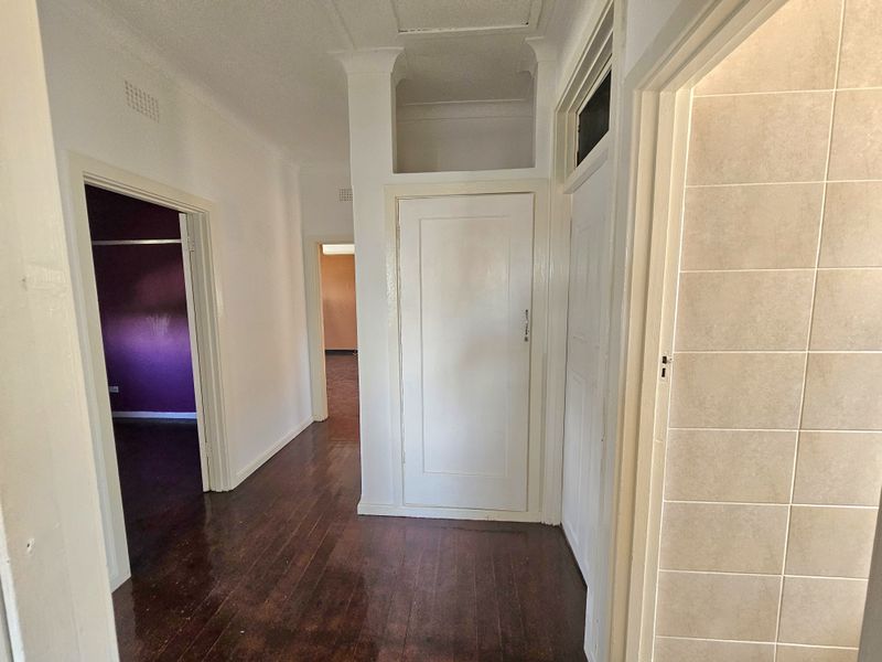 Cambridge - Spacious Family home Available Immediately - Photo 9