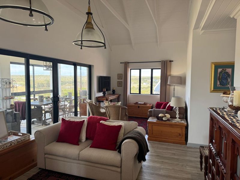 Where Design Meets Coastal Living – Riverside  Gem - Photo 3