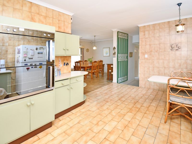 An Oldie but a Goodie - Photo 9