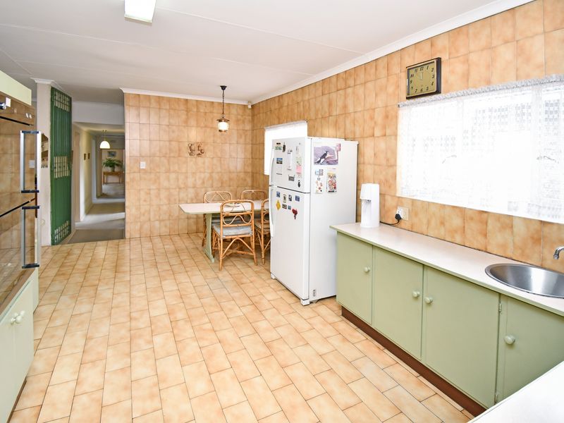 An Oldie but a Goodie - Photo 7