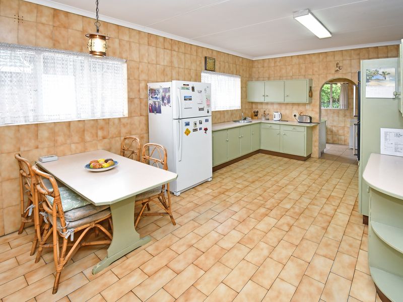 An Oldie but a Goodie - Photo 3