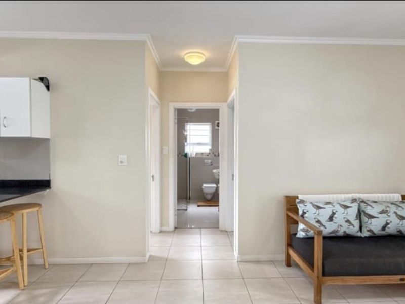 Secure lifestyle. Prime location. Exceptional value! - Photo 8