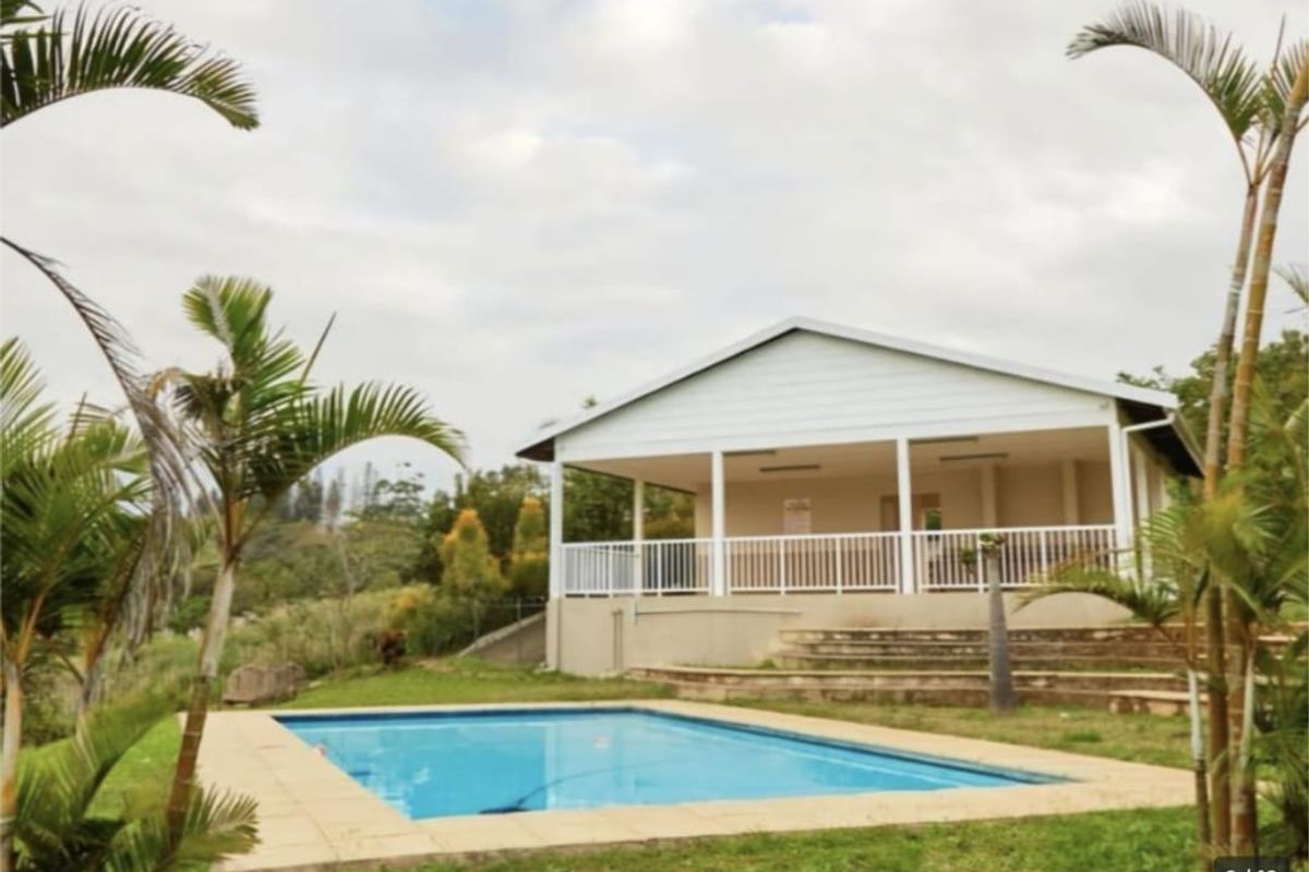 Secure lifestyle. Prime location. Exceptional value! - Photo 4