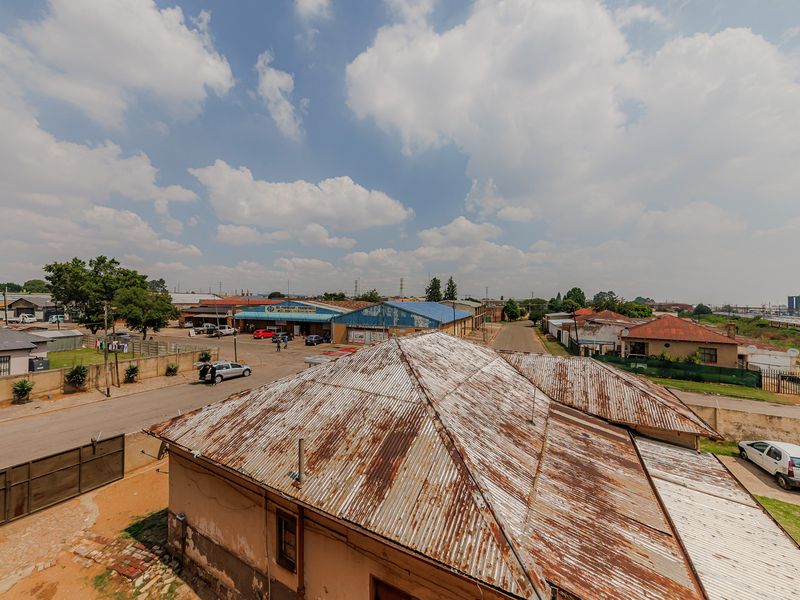 Charming 1-bedroom Apartment in Randfontein Central, Perfect For First- Time Buyers or Investors! - Photo 9