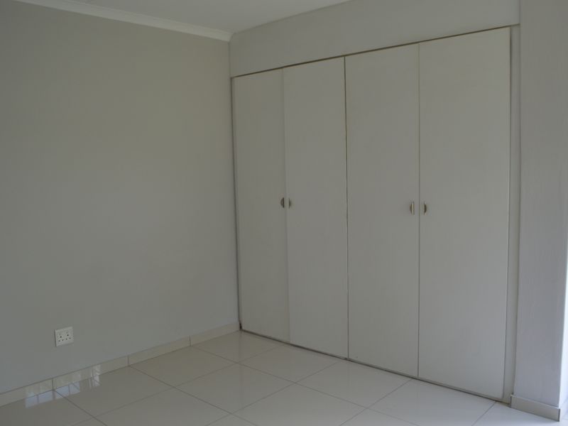 Stylish 2 Bed Garden Apartment Priced to Move - Photo 10