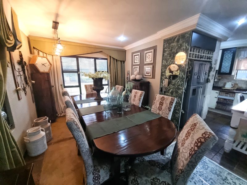 Elegant 4-Bedroom Home for Sale in Boschdal, Rustenburg - Photo 5