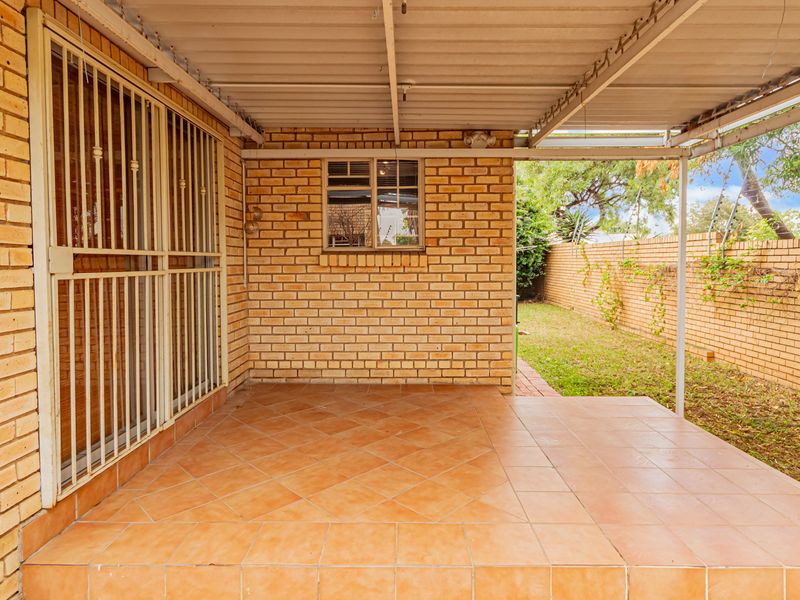 Lovely 3 bedroom house in security estate. - Photo 10
