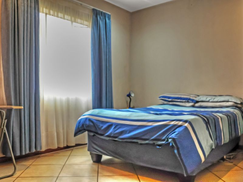 Three-Bedroom, Two full bathroom Ground Floor Apartment for Sale - Photo 10