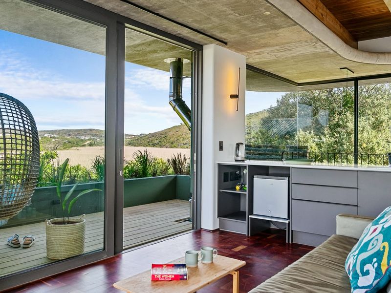 Saltwood Escape at the Verde House - Photo 2