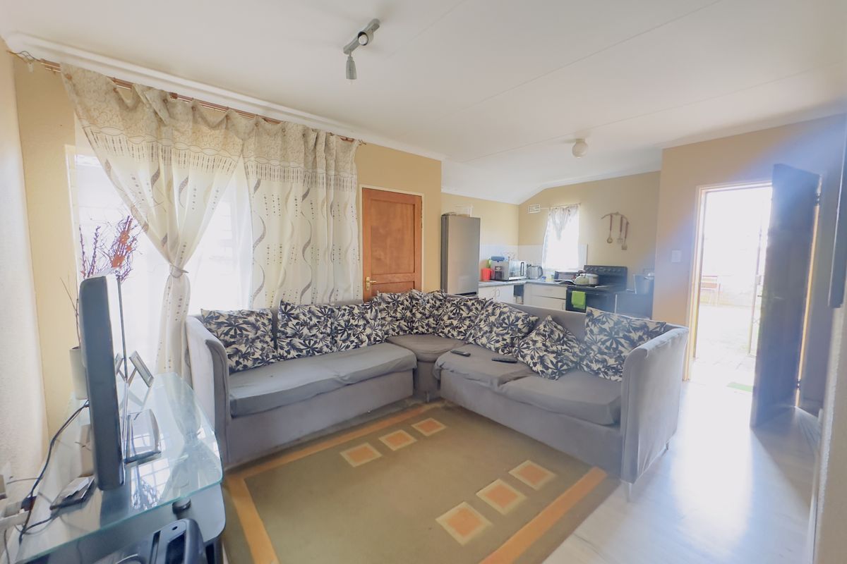 Freehold For Sale In Boksburg - Photo 5