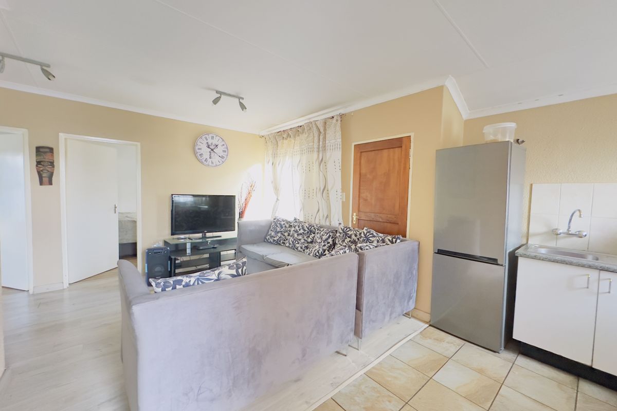 Freehold For Sale In Boksburg - Photo 4